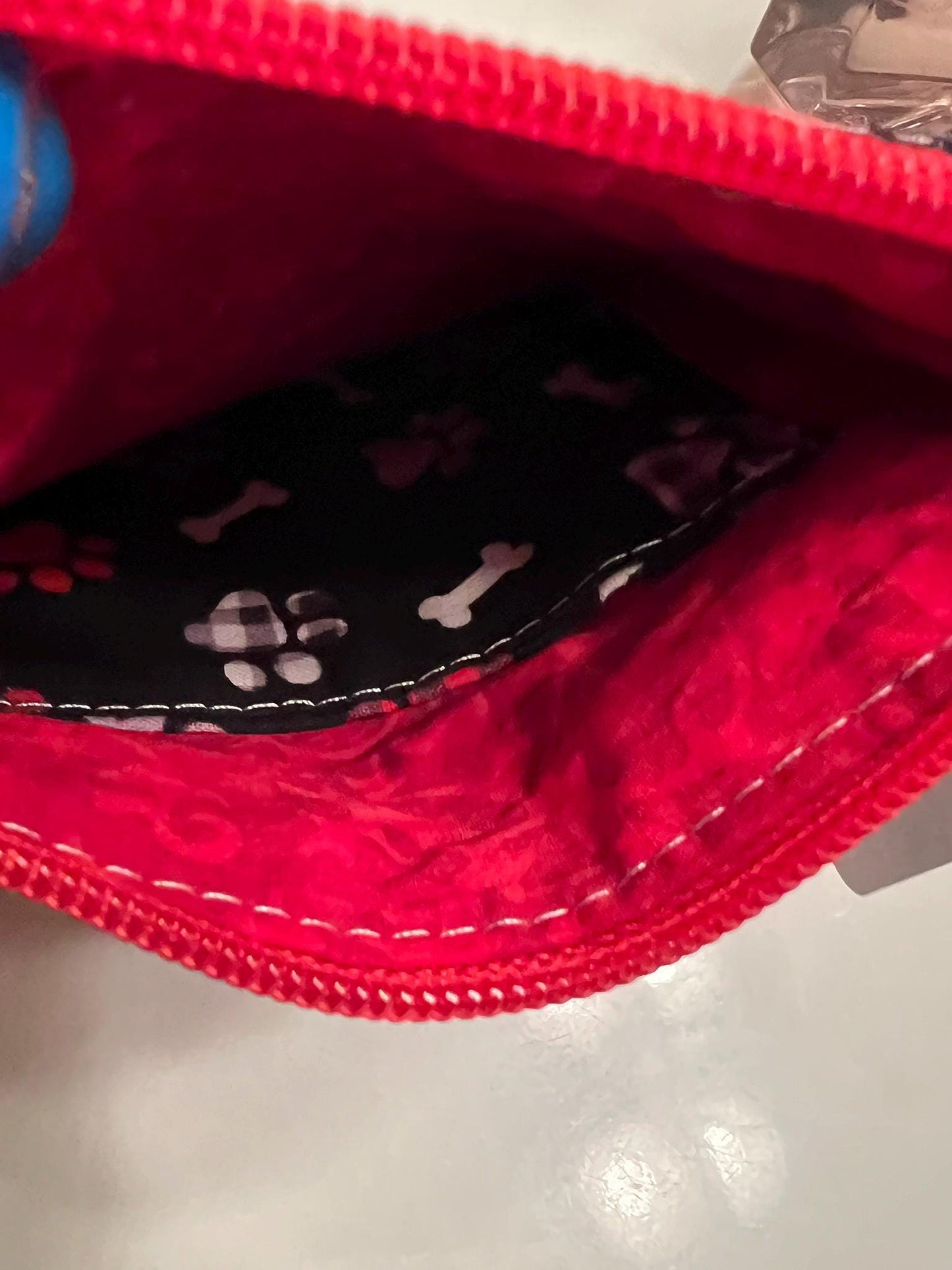 DogHandmade Dog Walker Crossbody Bag โ 4 Pockets, Treat Holder, Poop Bag Dispenser | Red Plaid Cotton