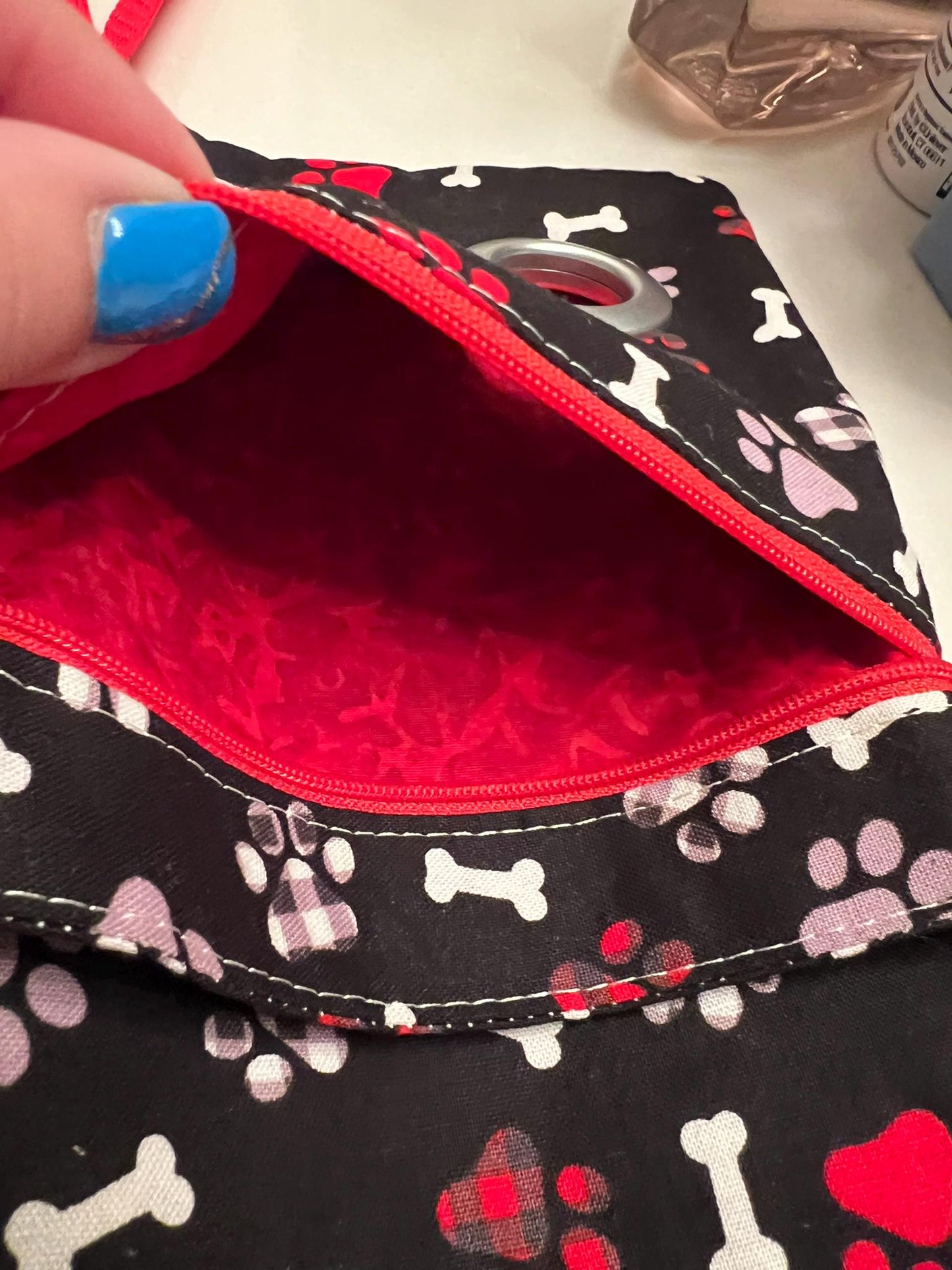 DogHandmade Dog Walker Crossbody Bag โ 4 Pockets, Treat Holder, Poop Bag Dispenser | Red Plaid Cotton